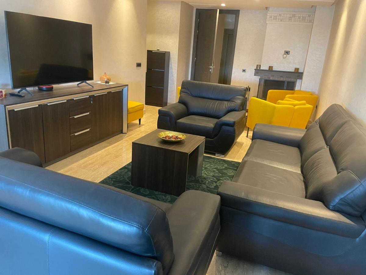 Appartement Haut Standing Proche Gare Casa Voyageur Casablanca Exteriör bild